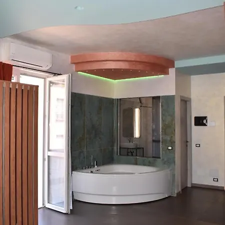 Garda Fantasy - Jacuzzi Apartman *